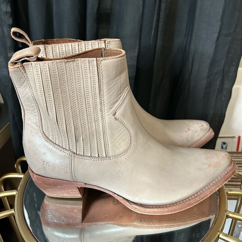 Frye SACHA CHELSEA Boots NEW - Picture 5 of 5
